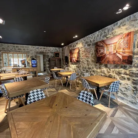 호텔 Le 19 Chapelle 43m2 - Centre Historique - Clim Langeac