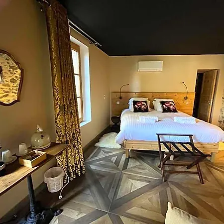 Le 19 Chapelle 43m2 - Centre Historique - Clim *